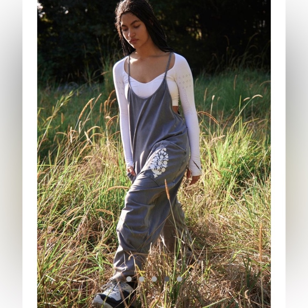 FREE PEOPLE Movement Hot Shot Logo Onesie in Gray Cavern Combo - Picture 5 of 8